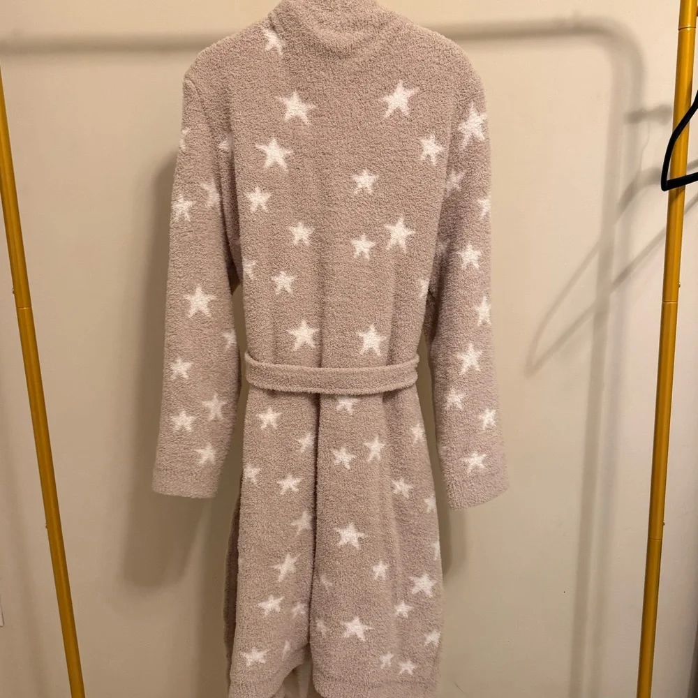 Cozy Star Patterned Robe - Picture 2 of 3